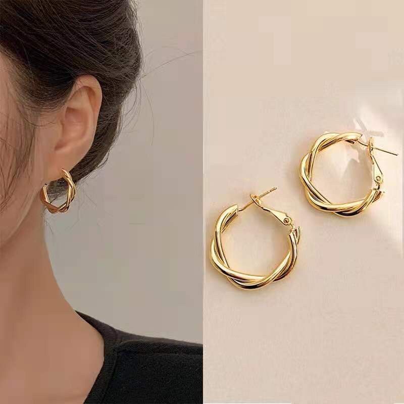 Fashion Distortion Interweave Twist Metal Circle Geometric Round Hoop Earrings for Women Retro Party Jewelry